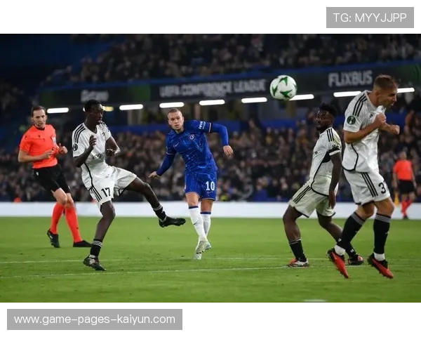 切尔西前场直传形成绝佳机会